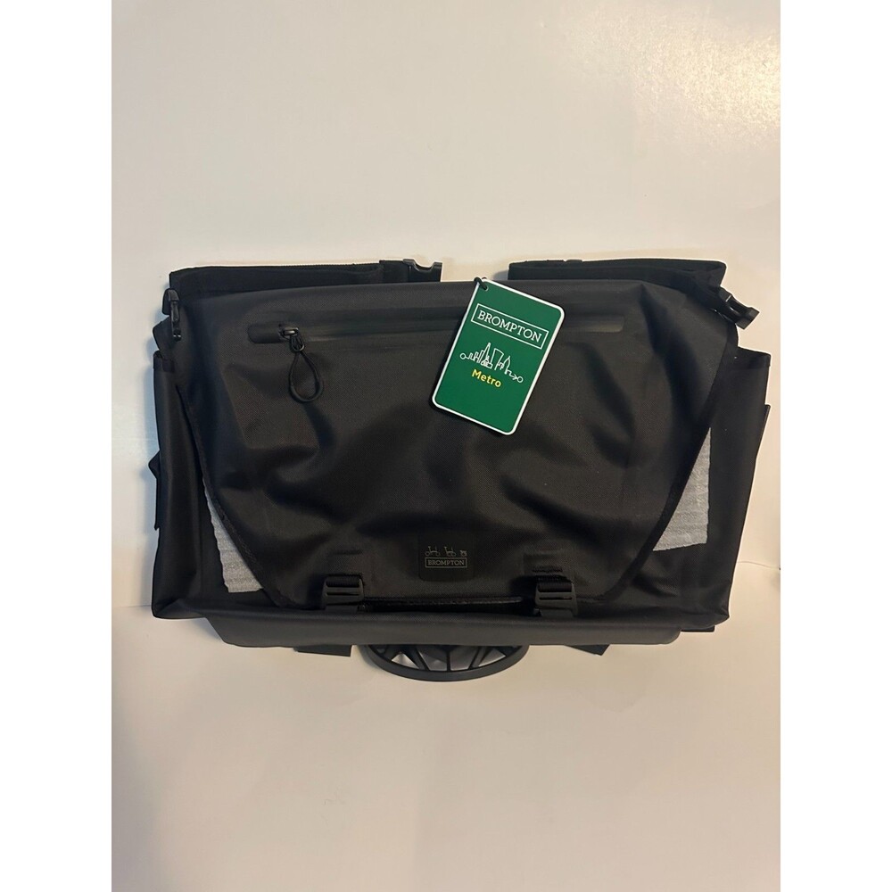 NWT Brompton Metro Large Waterproof Bag Black Cycling Padded Commuting Cycle